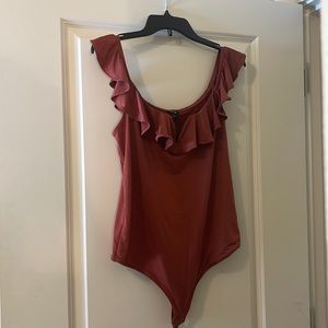 Express Body Contour V-Wire Thong Body Suit